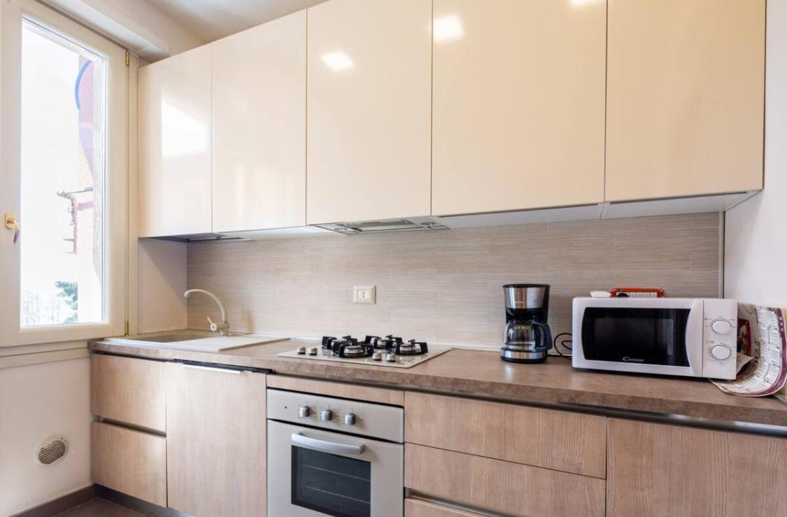 Viola Home Salernes Extérieur photo